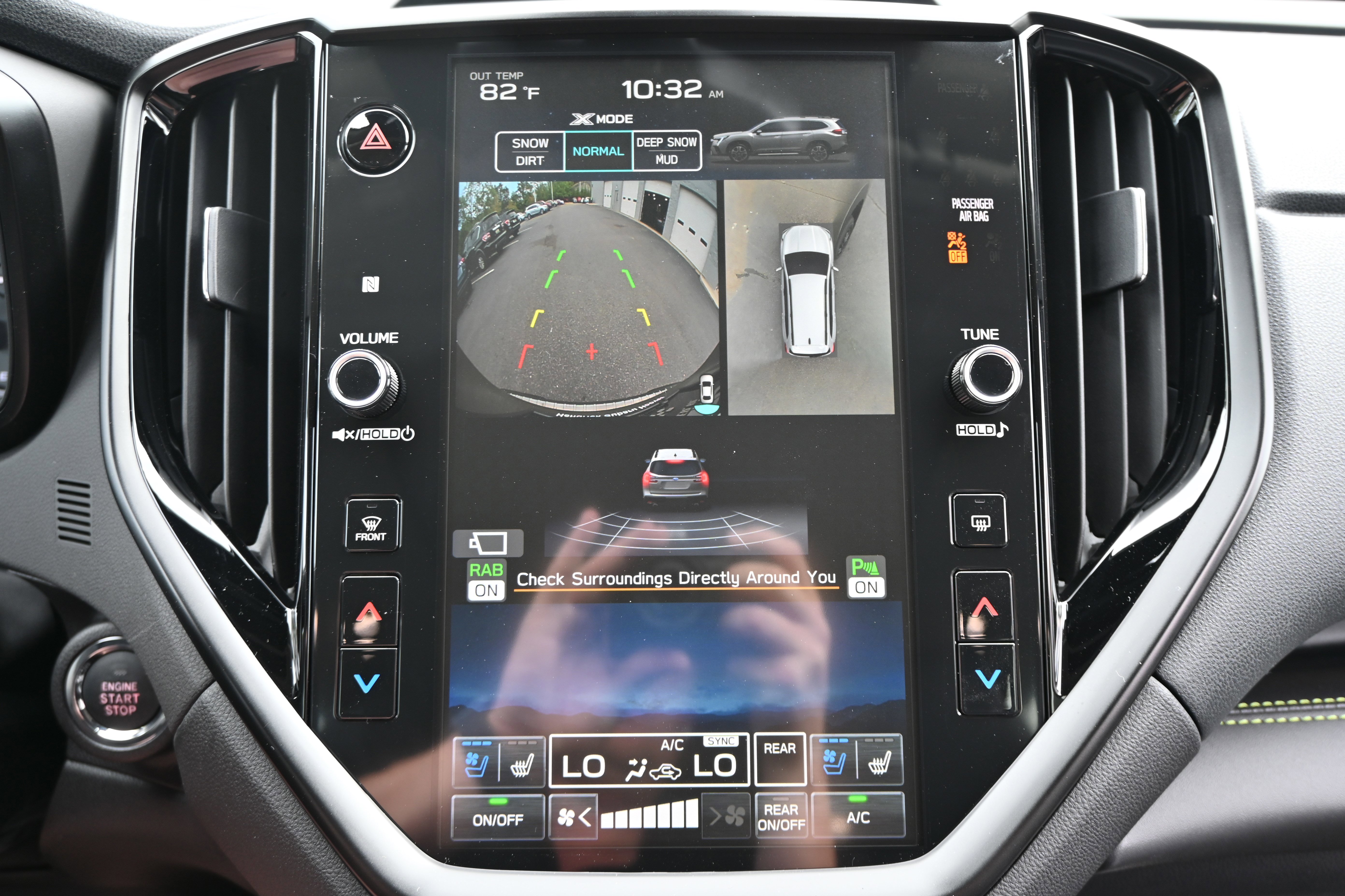 Certified 2025 Subaru Ascent Bronze Edition w/ Onyx Package AWD/4WD image 26