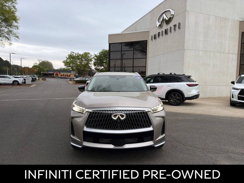Certified 2026 INFINITI QX60 Luxe w/ Family Package image 3