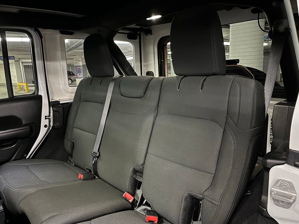 Used 2021 Jeep Wrangler Unlimited Sport image 18