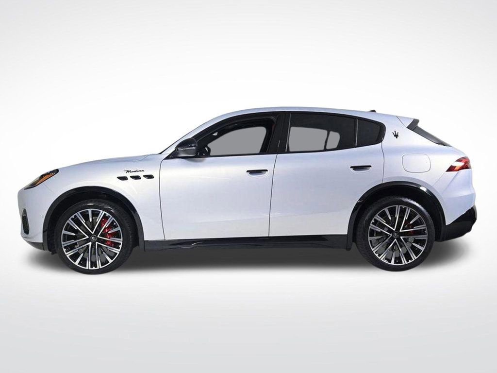 Used 2025 Maserati Grecale Modena image 2