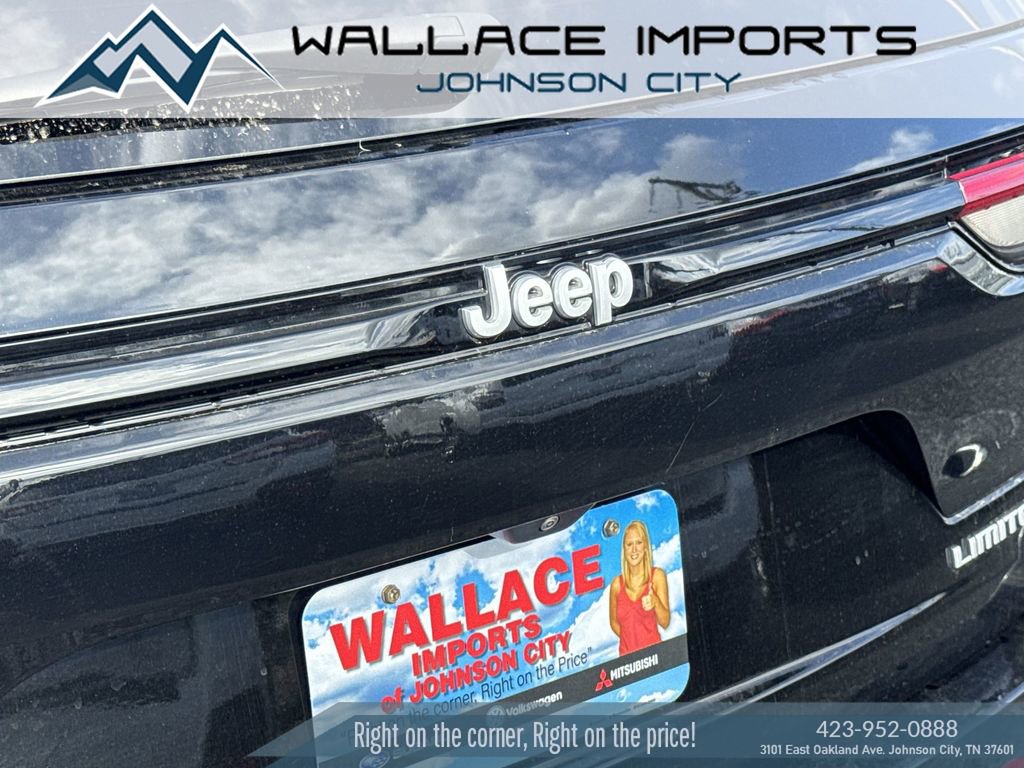Used 2024 Jeep Grand Cherokee Limited AWD/4WD image 10