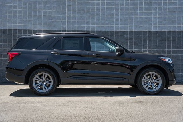 New 2026 Ford Explorer Active w/ Active Comfort Package AWD/4WD image 4