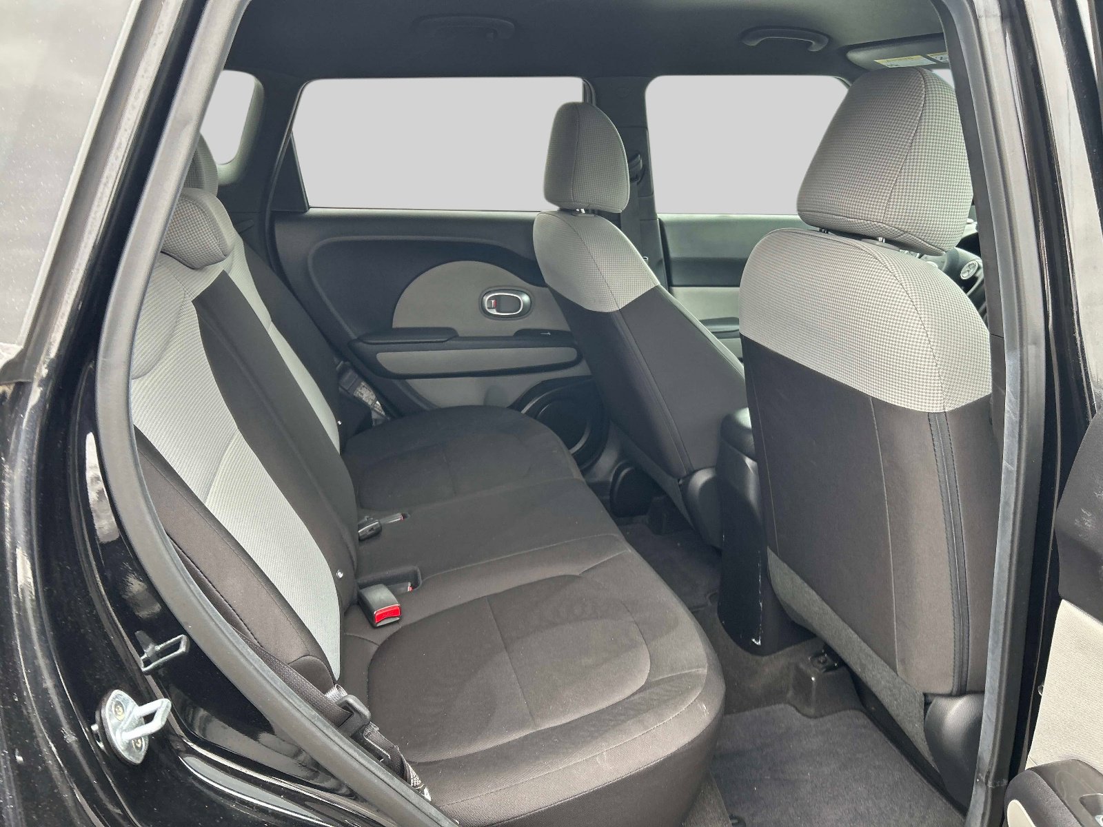 Used 2018 Kia Soul Base Auto FWD image 14