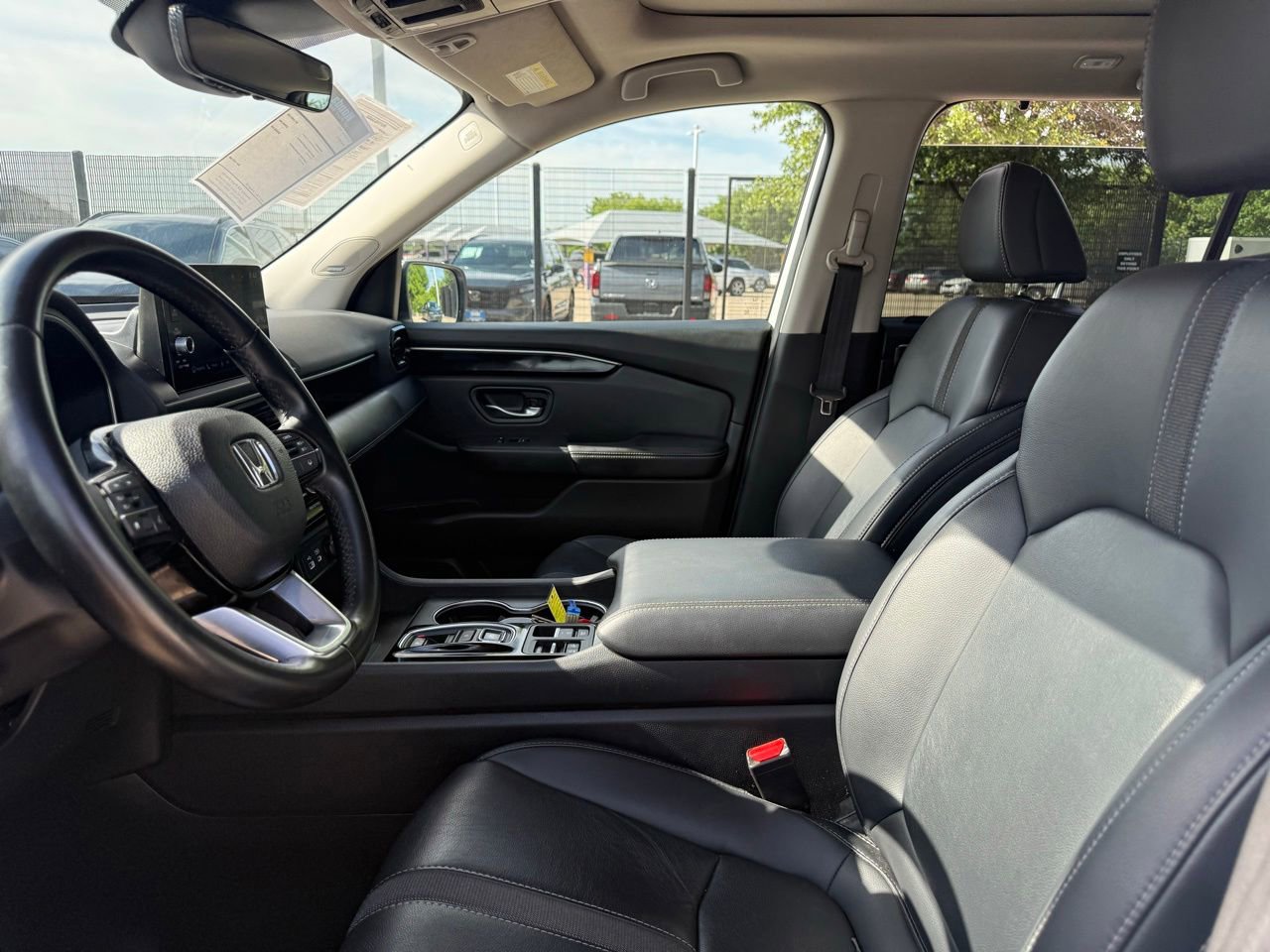Used 2023 Honda Pilot Touring image 10