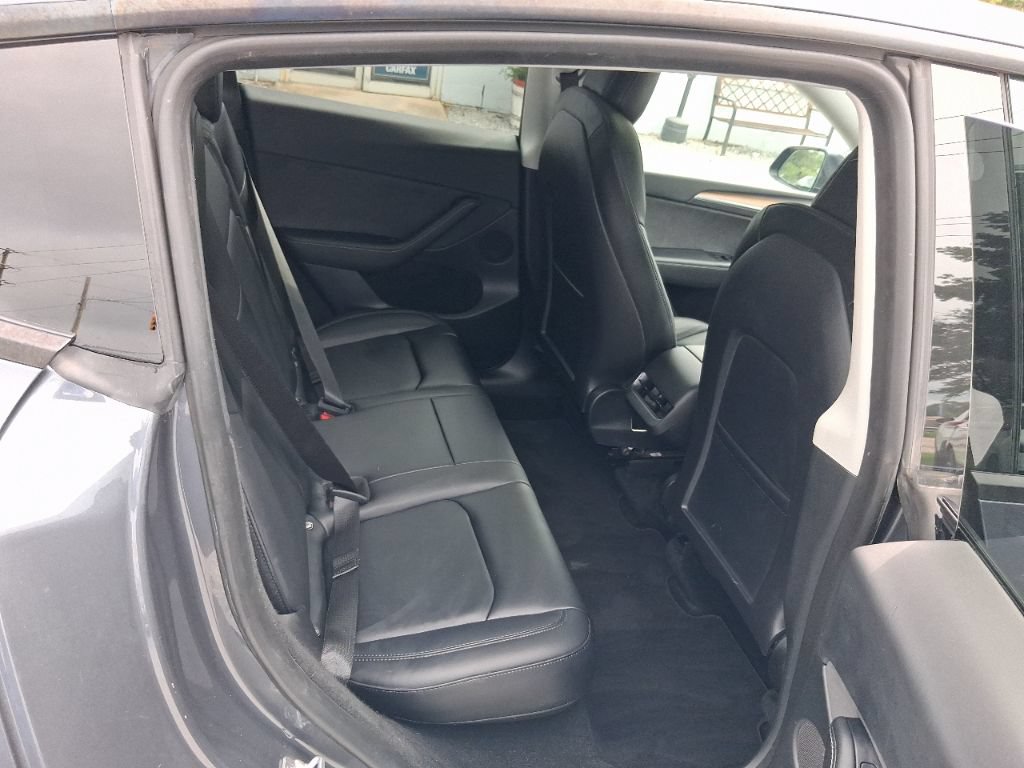 Used 2023 Tesla Model Y Long Range AWD/4WD image 7