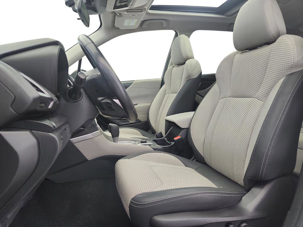 Used 2022 Subaru Forester Premium image 11