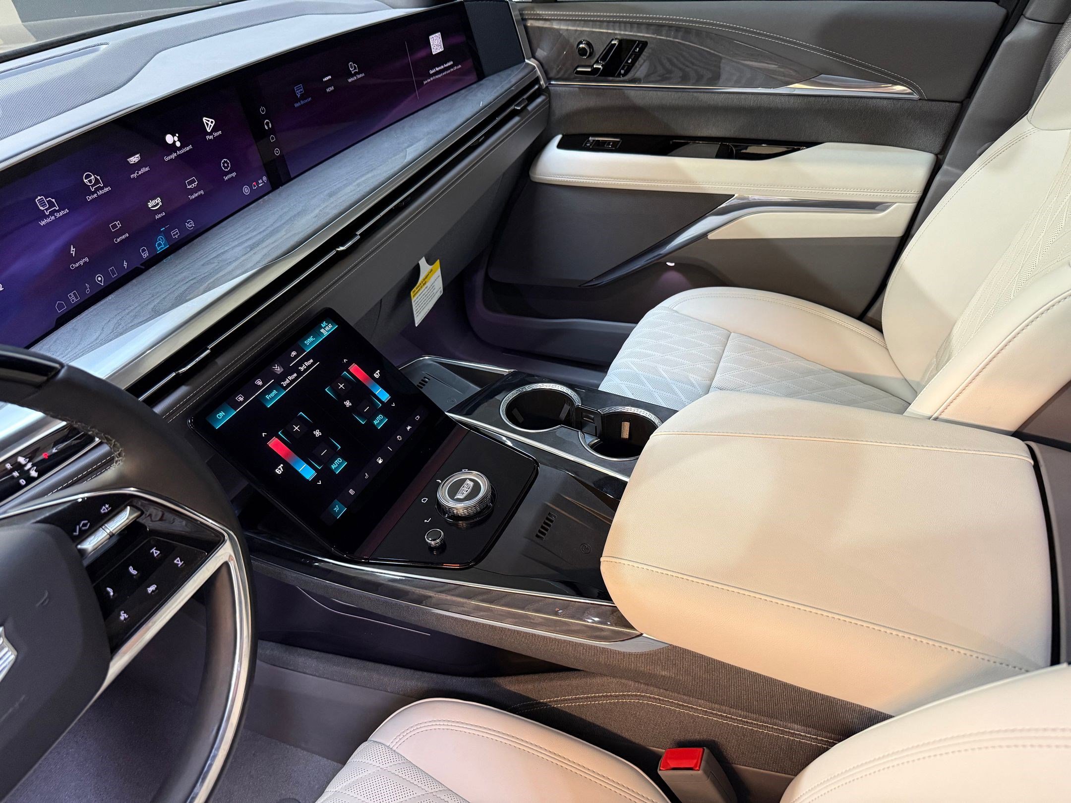 New 2025 Cadillac Escalade IQ Sport 1 w/ Smart Trailering package image 37