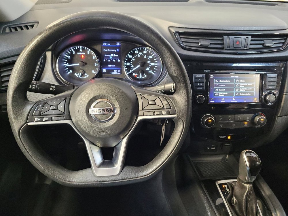 Used 2018 Nissan Rogue S image 22