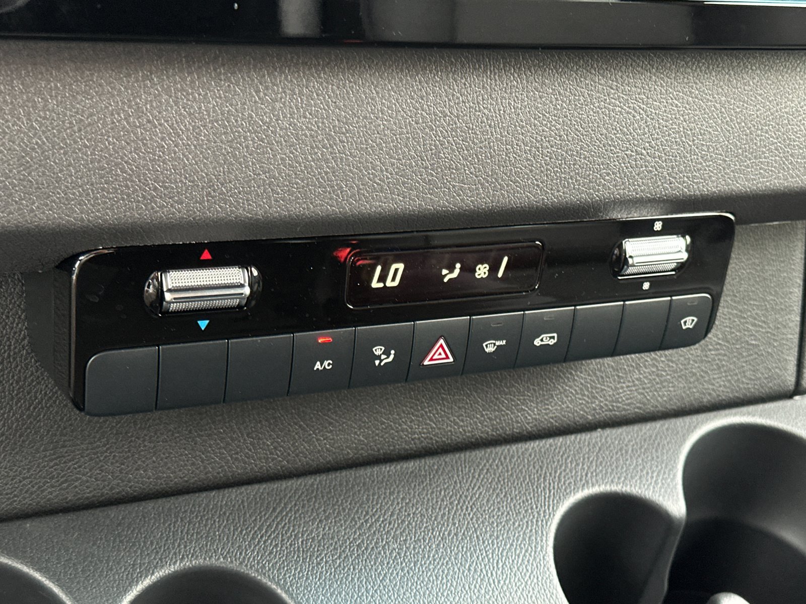 Used 2026 Mercedes-Benz Sprinter 2500 image 21