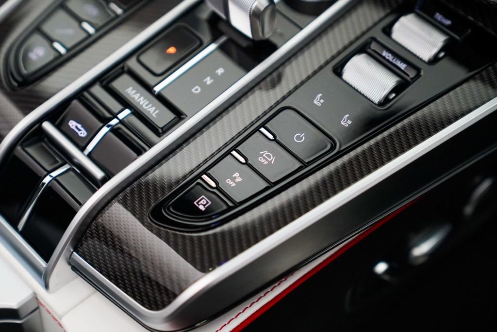 New 2026 Aston Martin Vanquish Convertible image 17