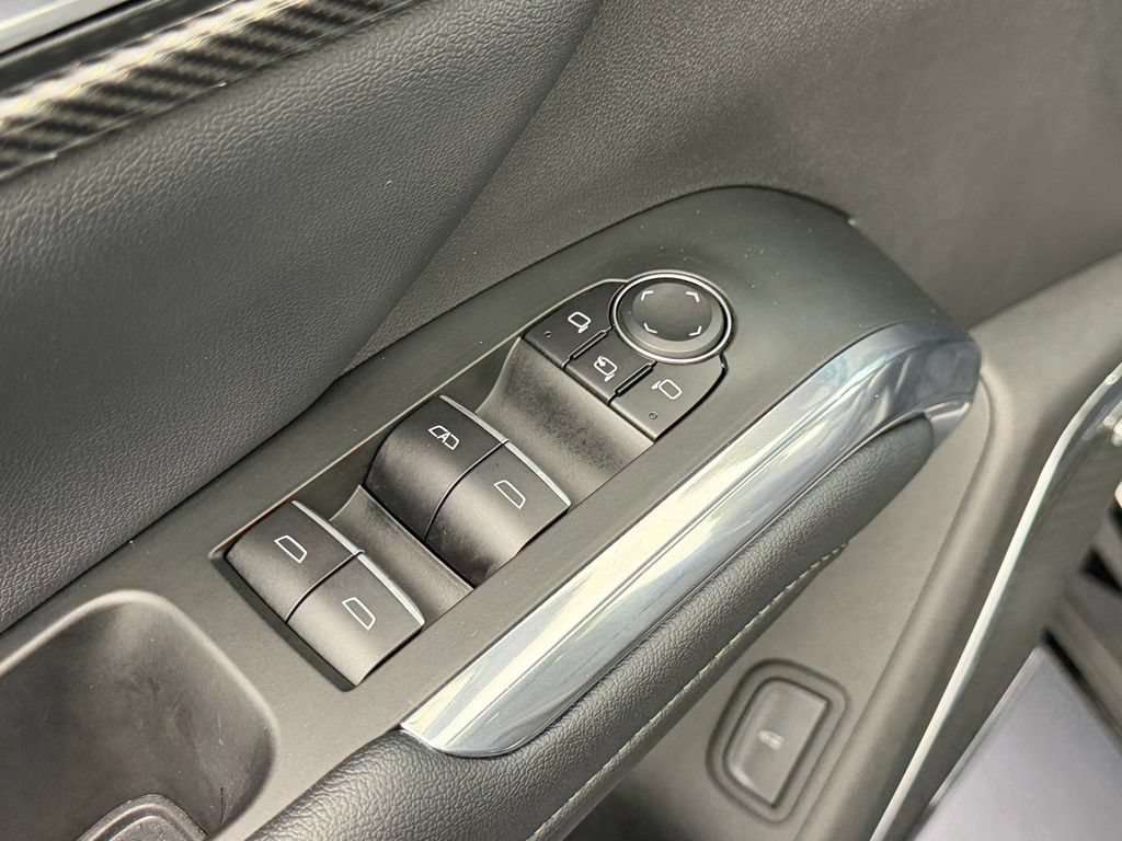 Used 2025 Chevrolet Traverse High Country FWD image 56