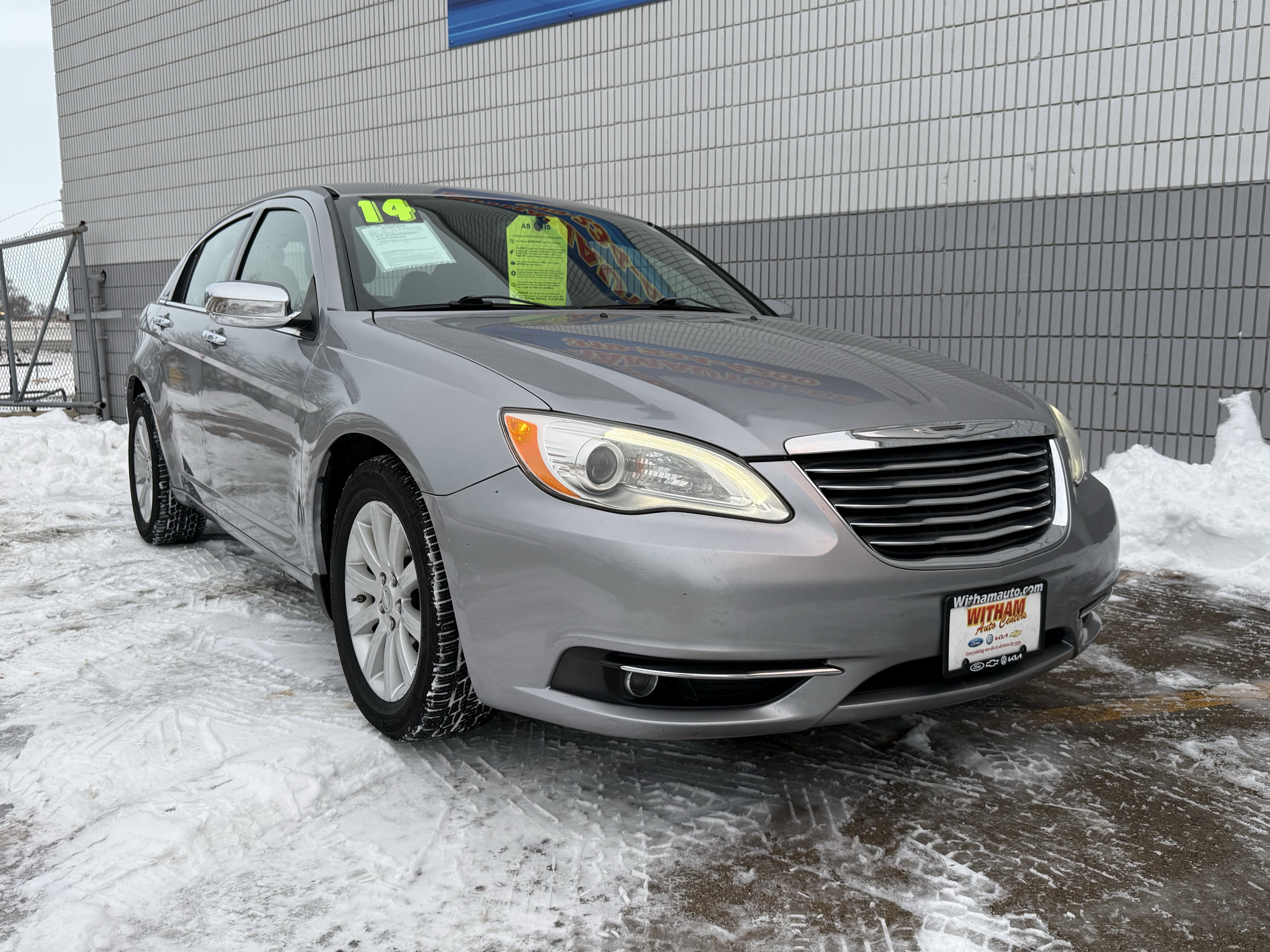 Used 2014 Chrysler 200 Limited image 2