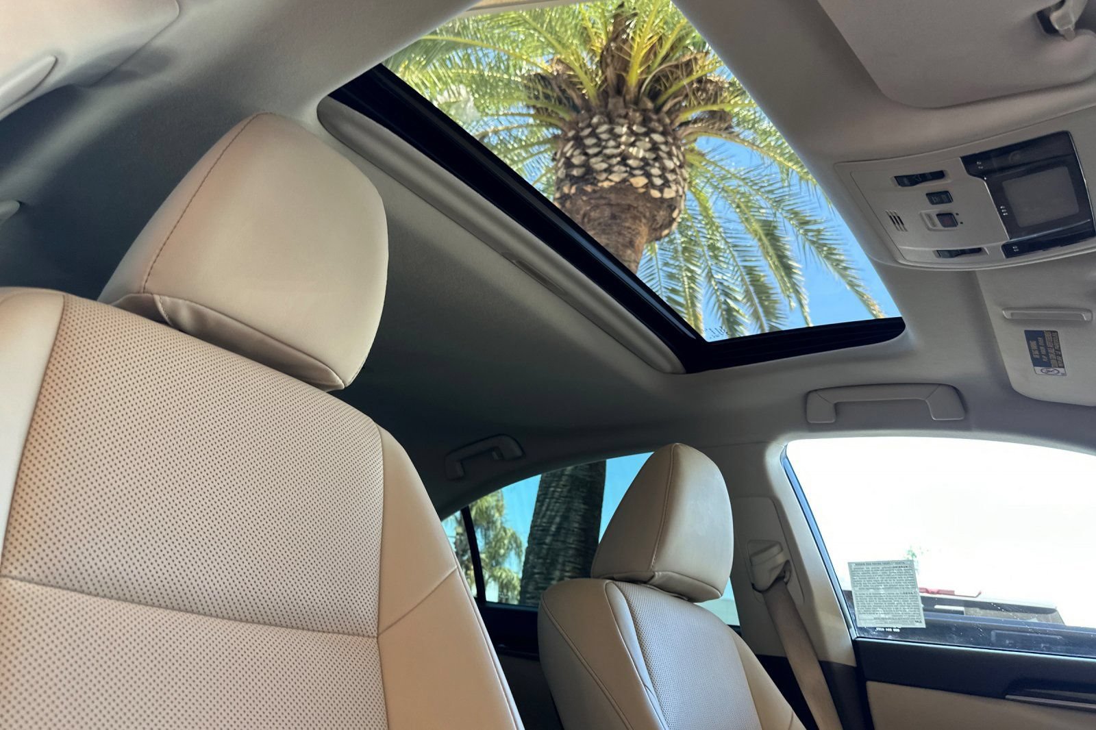 Used 2018 Lexus ES 350 w/ Premier Package FWD image 17