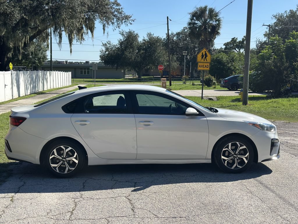 Used 2019 Kia Forte LXS FWD image 6