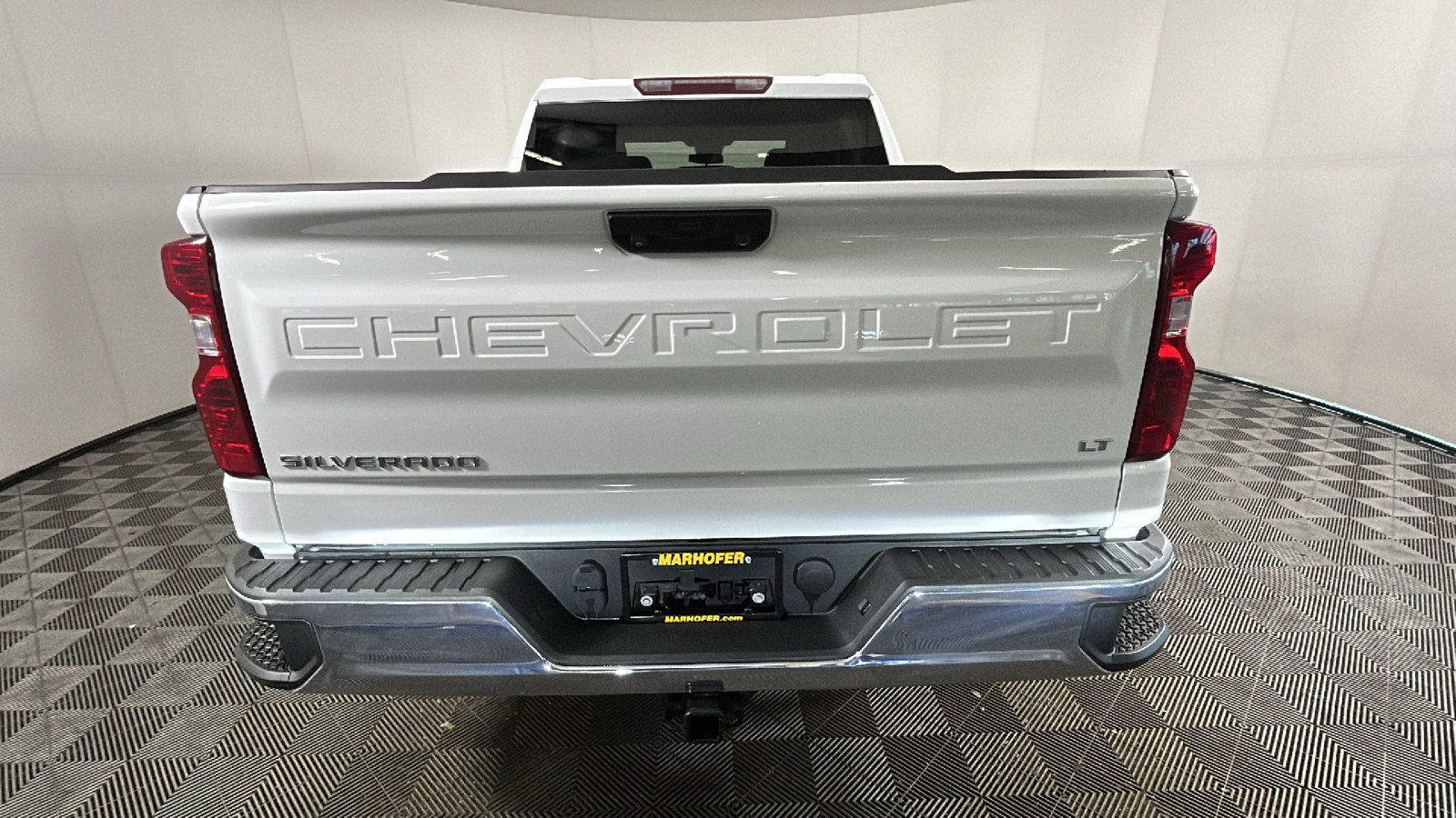 Used 2023 Chevrolet Silverado 1500 LT AWD/4WD image 4