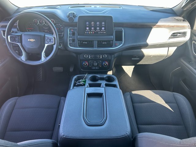 Used 2022 Chevrolet Suburban 4WD image 27
