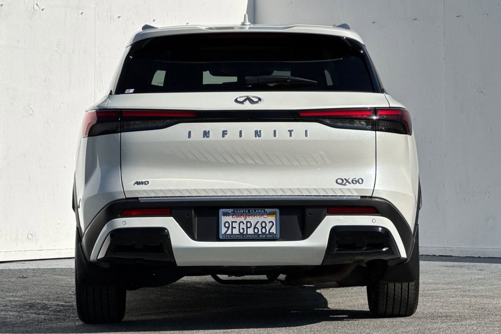 Certified 2023 INFINITI QX60 Luxe w/ Cargo Package image 4