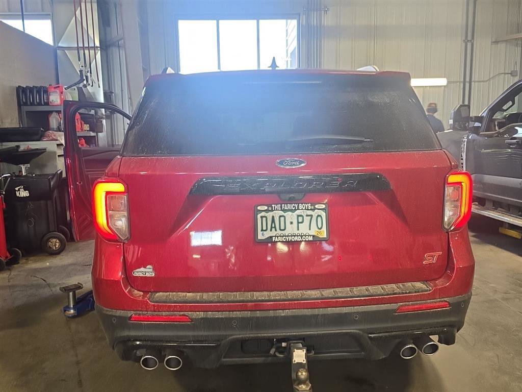 Used 2023 Ford Explorer ST image 6
