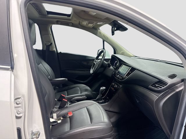 Used 2018 Buick Encore Essence AWD/4WD image 22