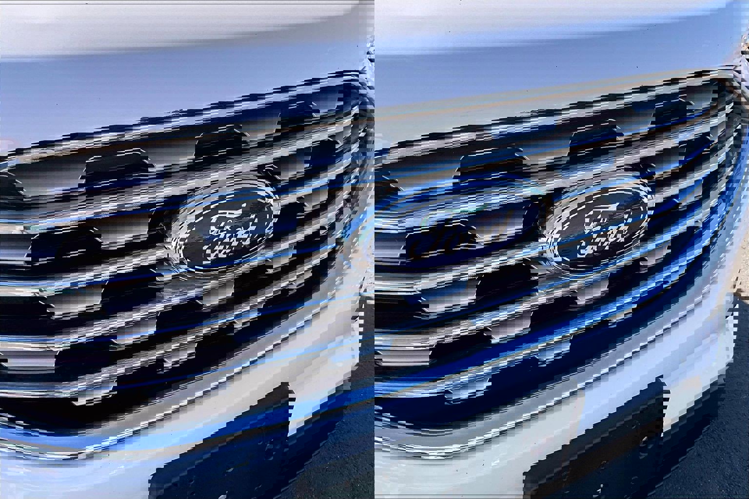 Used 2019 Ford Edge SE w/ SE Fleet Driver's Package image 27