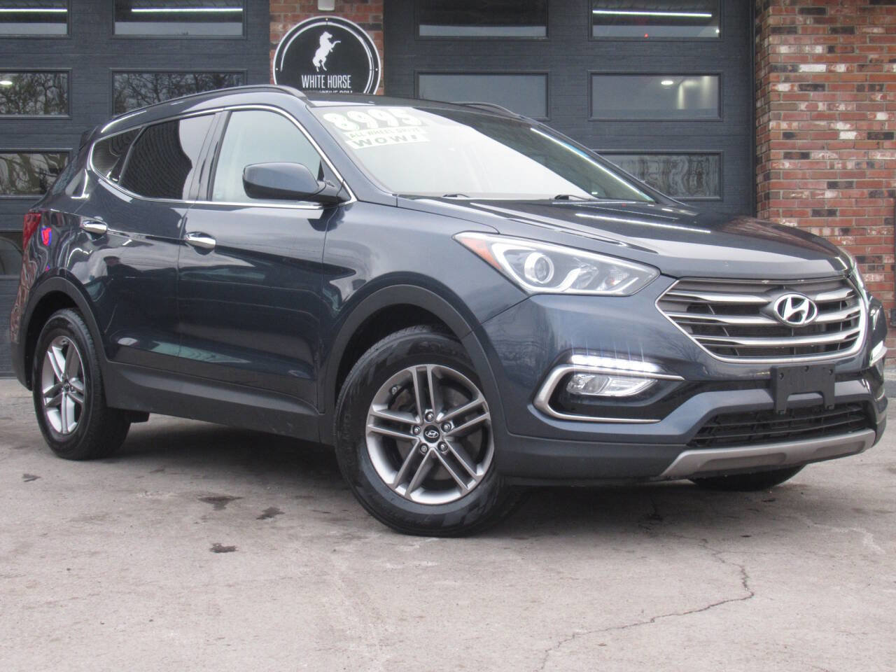 Used 2017 Hyundai Santa Fe Sport image 2