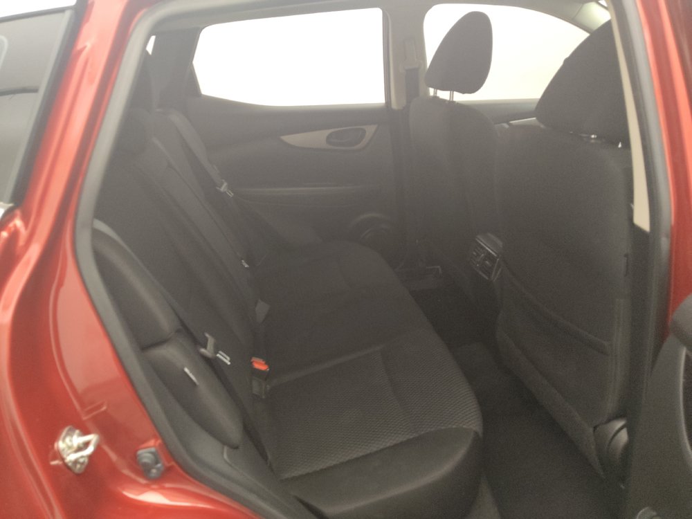 Used 2020 Nissan Rogue Sport S FWD image 19