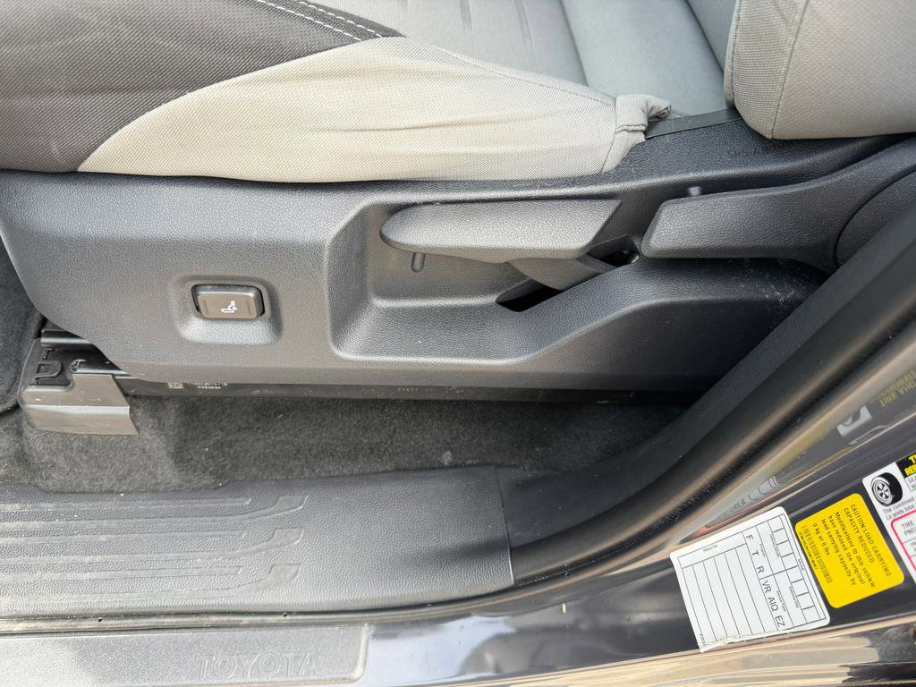 Used 2025 Toyota Tacoma TRD Off-Road image 19