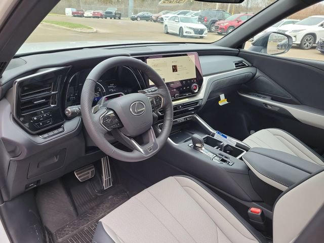 New 2026 Lexus TX 500h AWD image 18