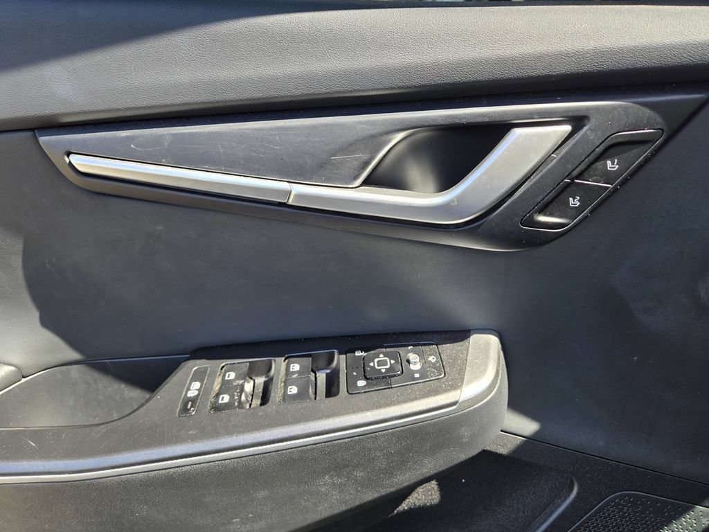Used 2024 Kia EV6 Light AWD/4WD image 13