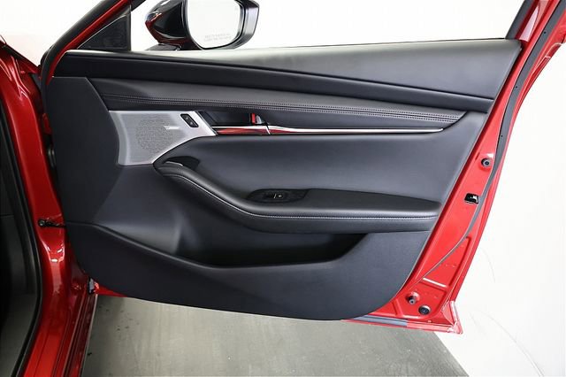 New 2026 MAZDA MAZDA3 Hatchback w/Premium Plus Pkg image 19