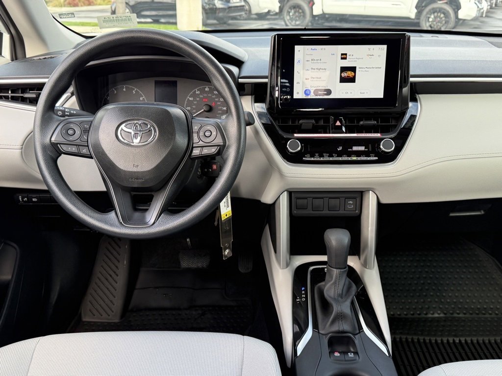 Certified 2025 Toyota Corolla Cross L image 32