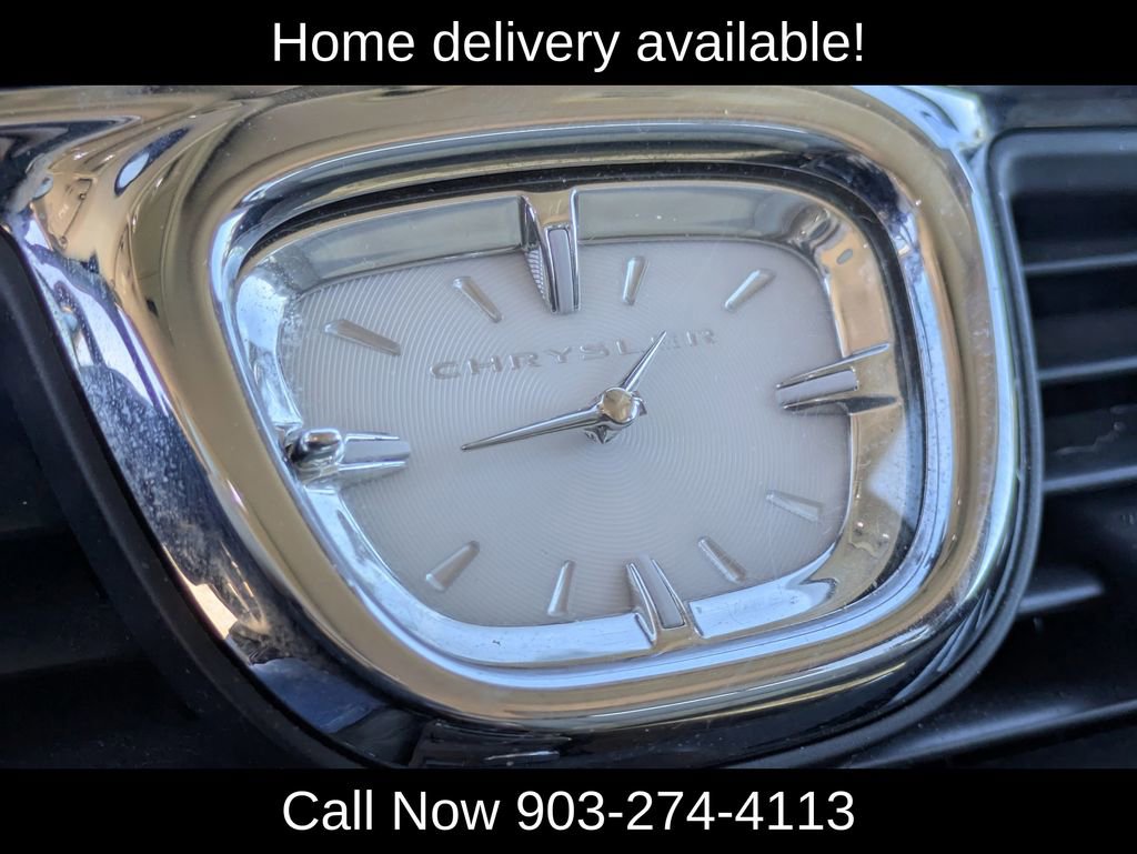 Used 2014 Chrysler Town & Country Touring-L w/ Driver Convenience Group image 17