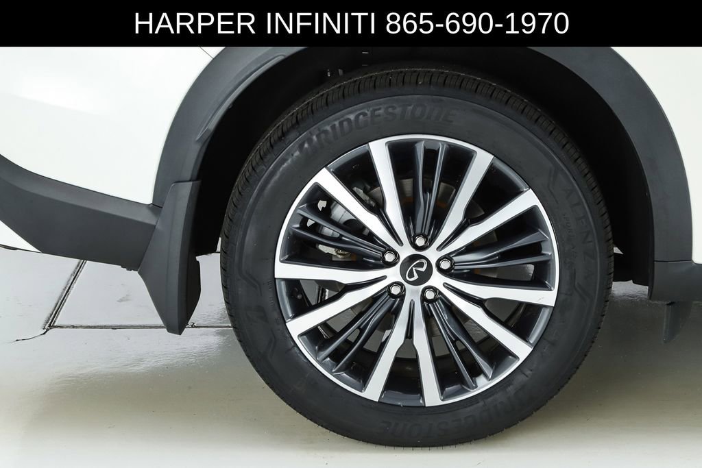 Used 2023 INFINITI QX60 Sensory w/ Cargo Package AWD/4WD image 14