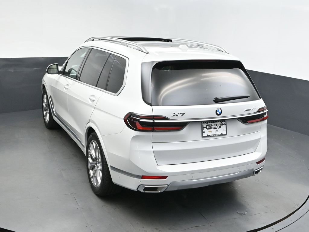 New 2026 BMW X7 xDrive40i w/ Executive Package image 34