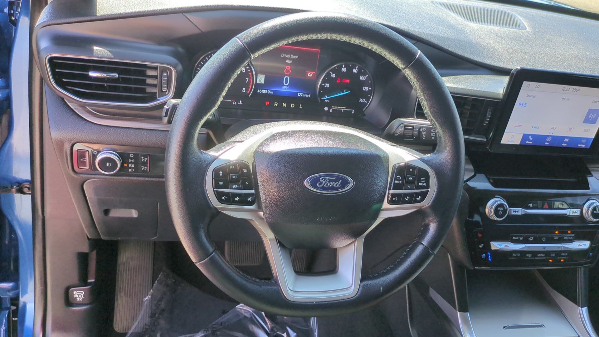 Used 2022 Ford Explorer Limited w/ Class IV Trailer Tow Package AWD/4WD image 15