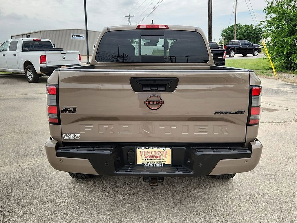 Used 2023 Nissan Frontier PRO-4X w/ Pro Convenience Package AWD/4WD image 4