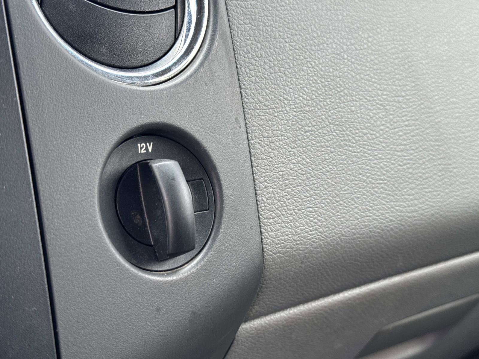 Used 2005 Ford F150 XLT image 24