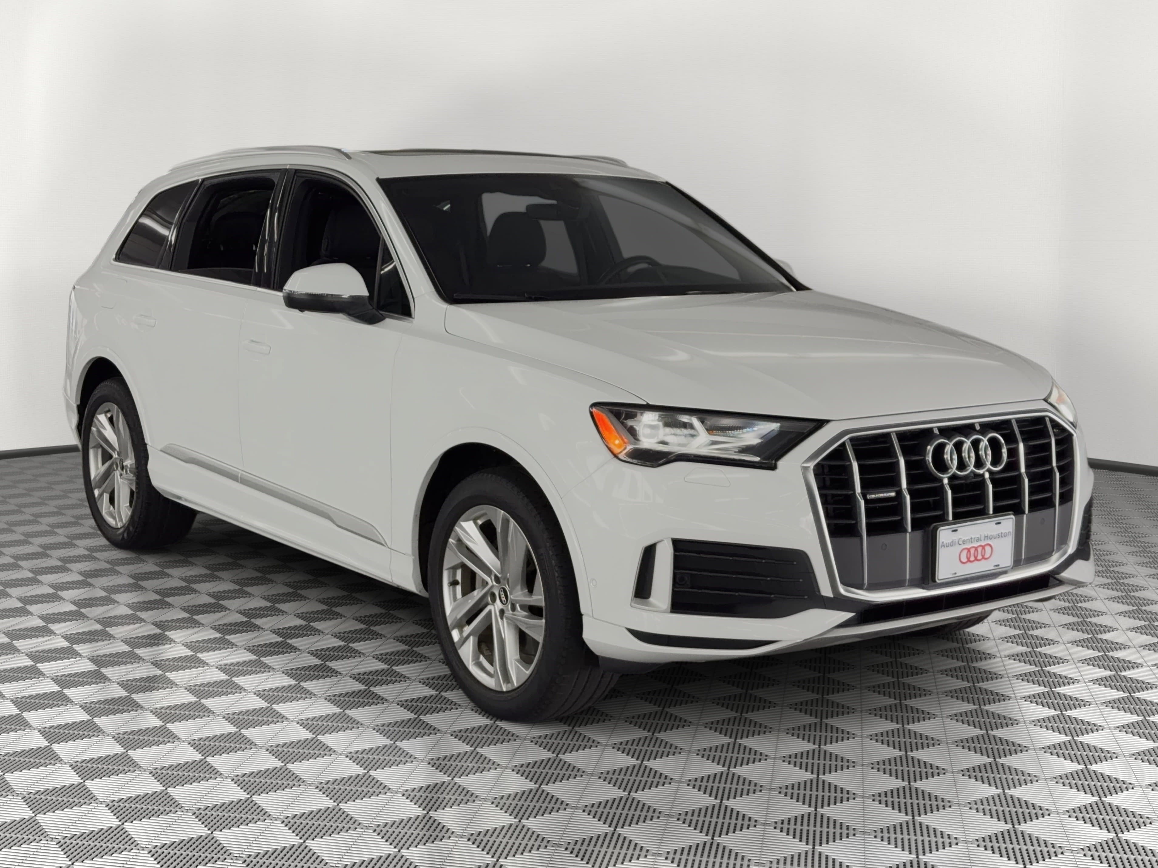 Used 2021 Audi Q7 2.0T Premium Plus AWD/4WD image 7