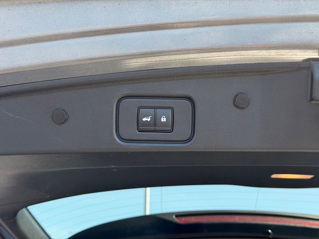 Used 2023 Nissan Pathfinder SL w/ Black Appearance Package FWD image 45