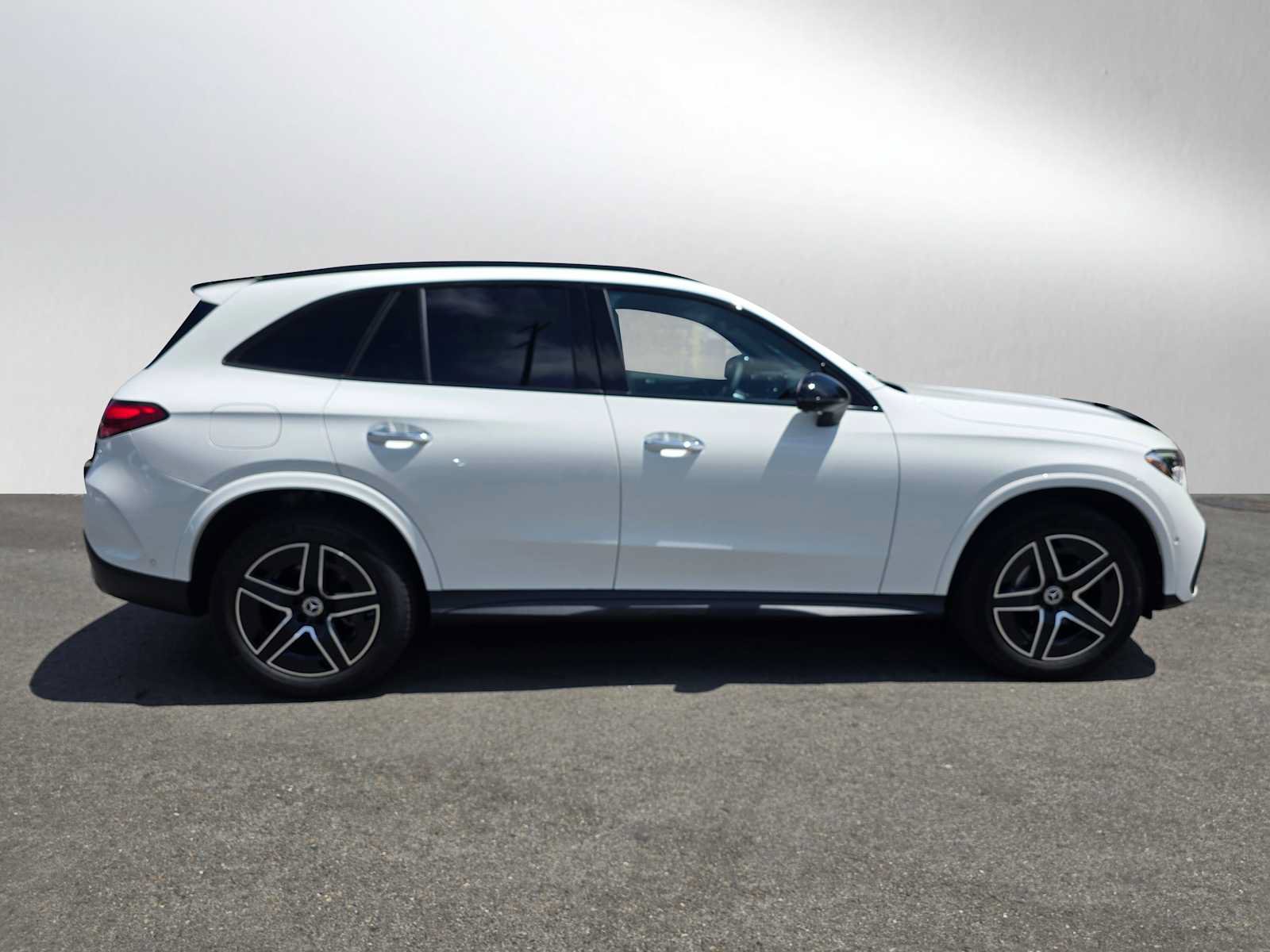 Certified 2026 Mercedes-Benz GLC 300 4MATIC image 2