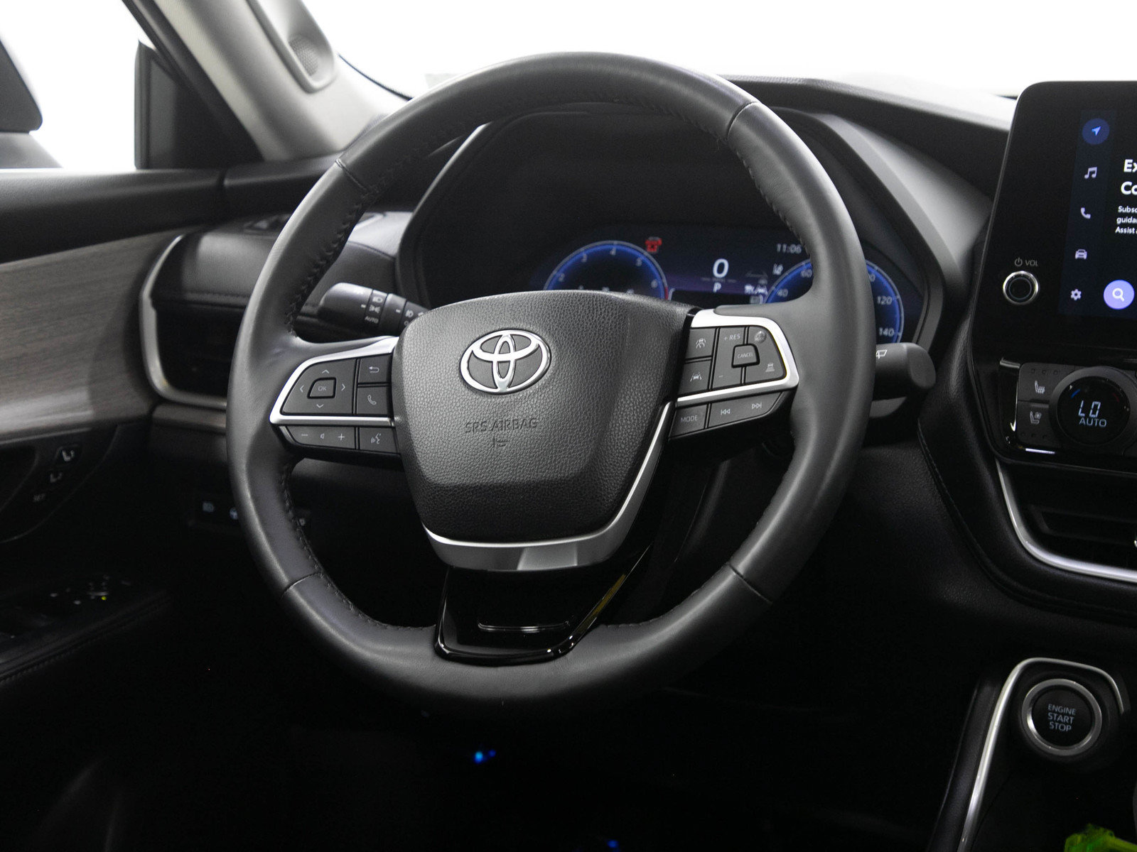 Used 2024 Toyota Grand Highlander AWD image 15