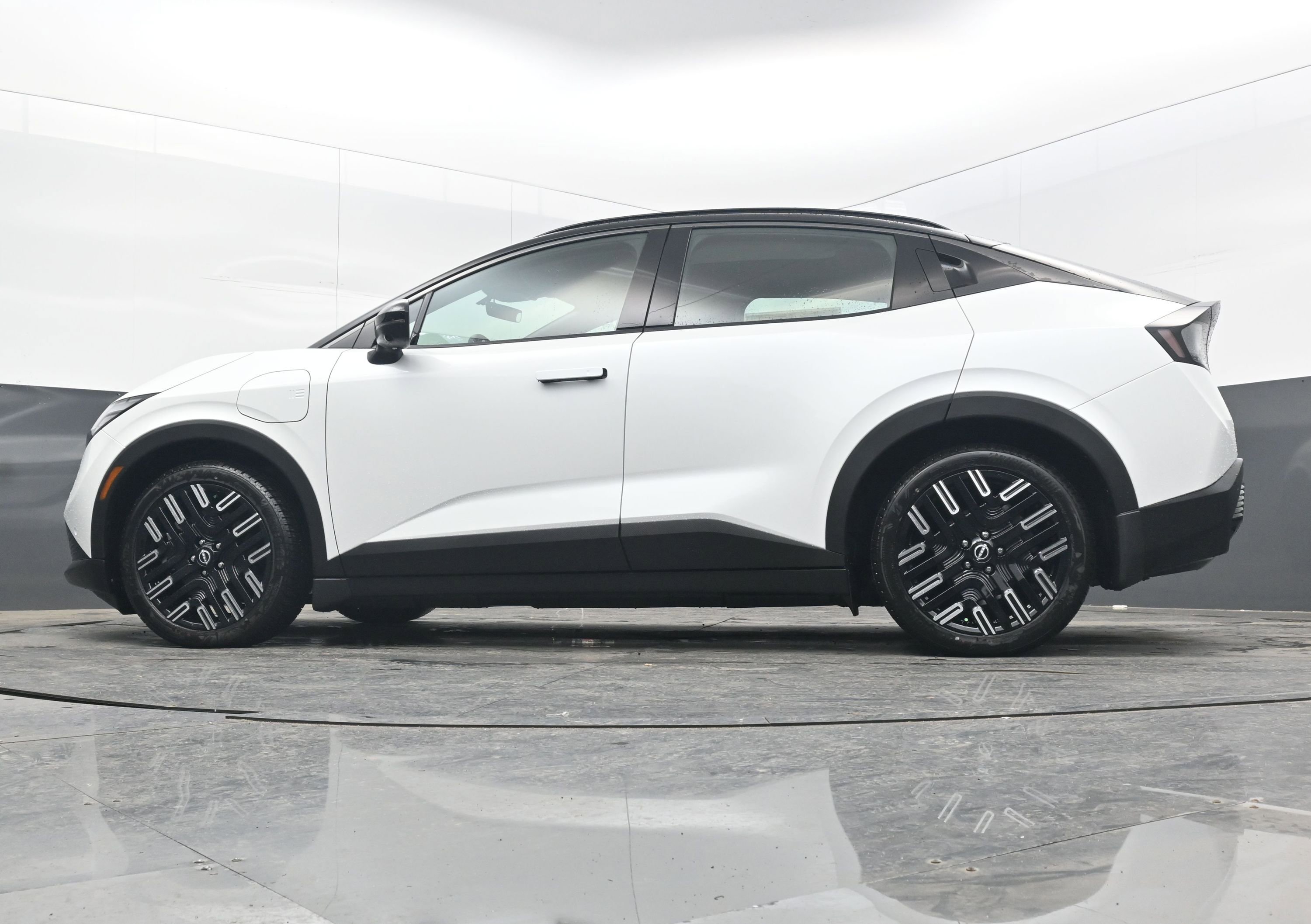 New 2026 Nissan Leaf Platinum+ image 26