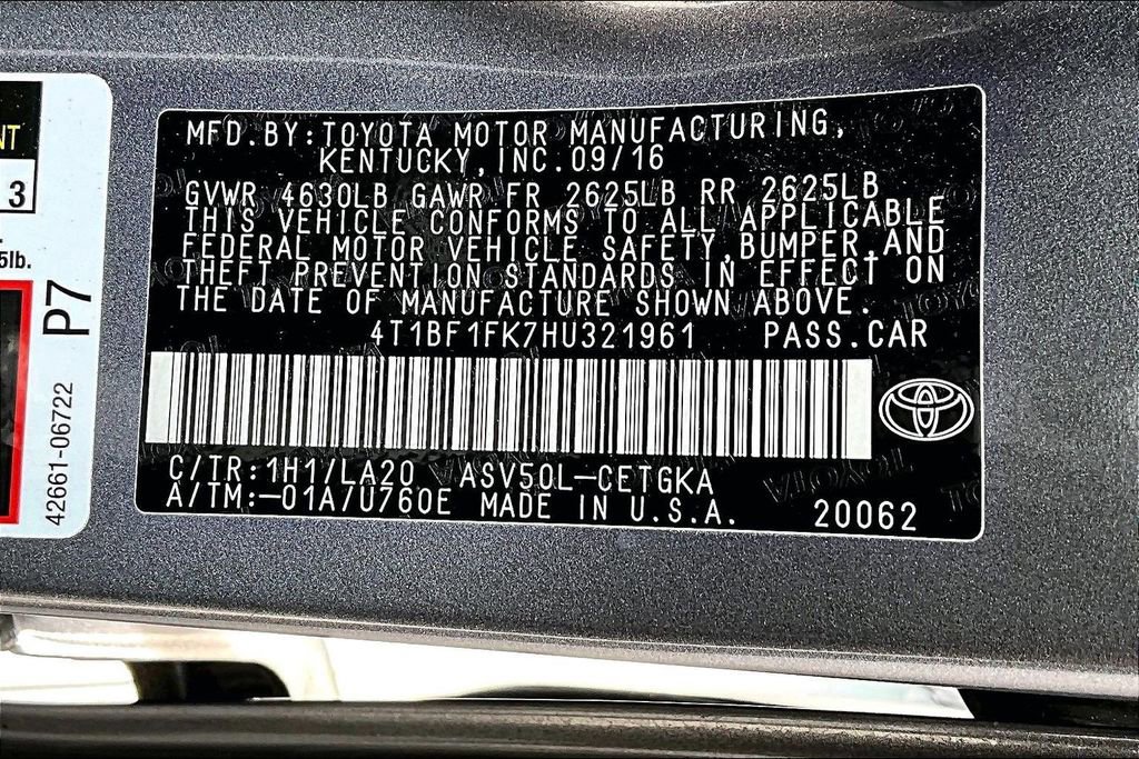 Used 2017 Toyota Camry XLE FWD image 16