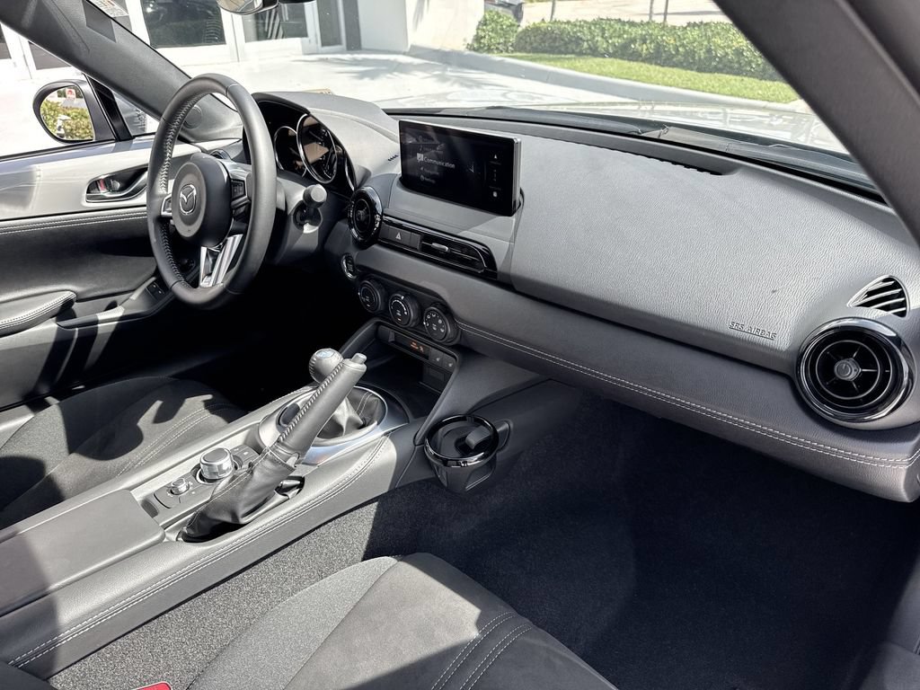 Used 2025 MAZDA MX-5 Miata Club RWD image 14