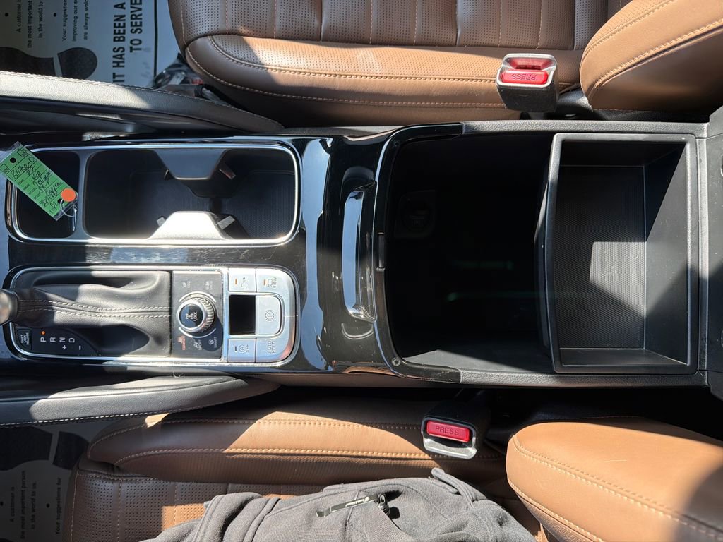 Used 2022 Kia Telluride SX w/ SX Prestige Package AWD/4WD image 28