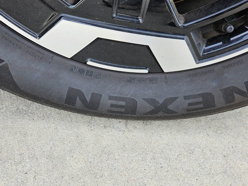 Used 2026 Hyundai Santa Fe SEL image 8