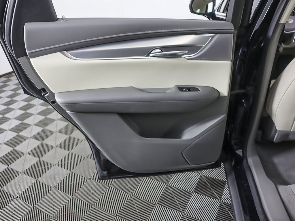 Used 2022 Cadillac XT5 Premium Luxury image 28