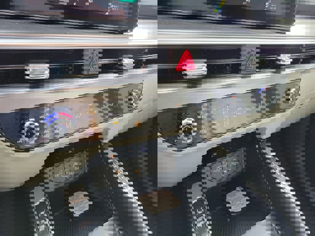 New 2026 Kia Sorento S image 33