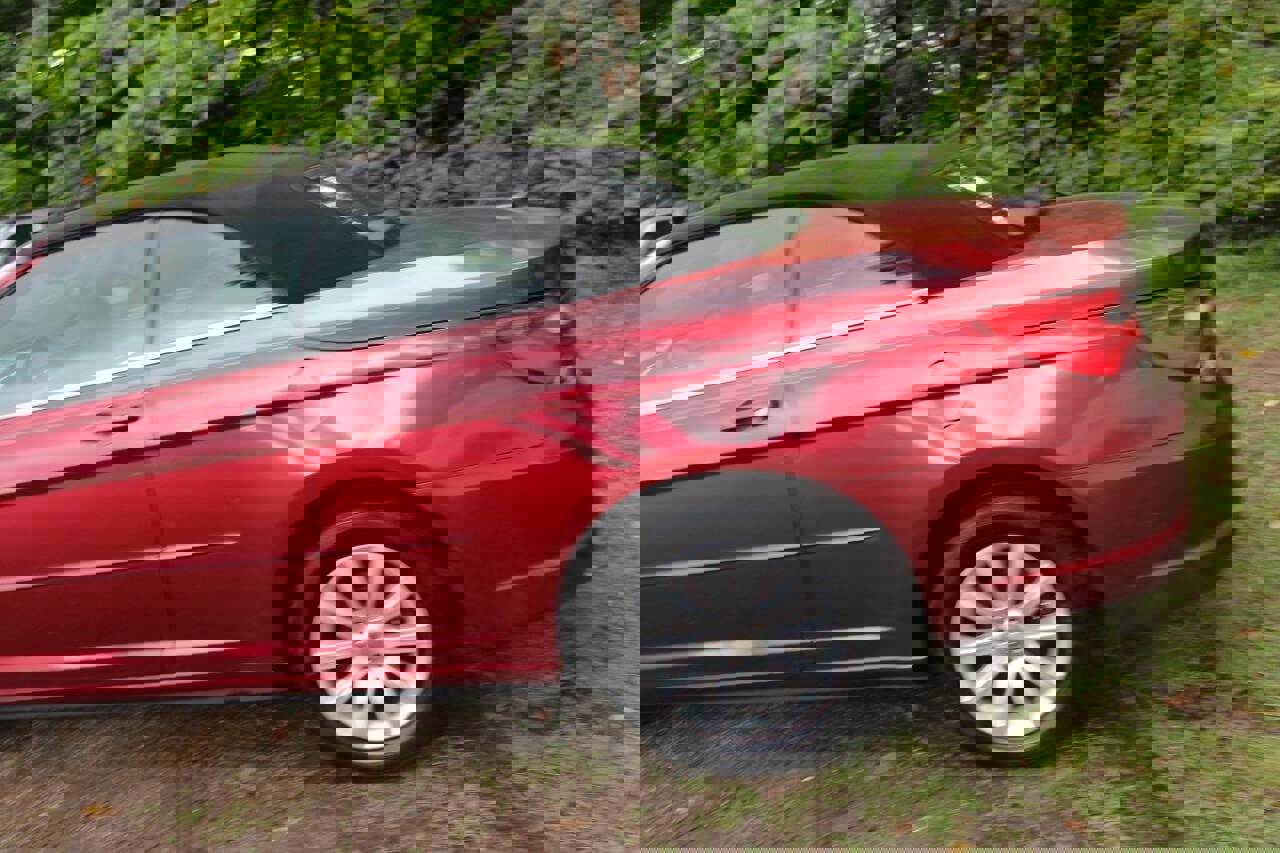 Used 2013 Chrysler 200 Touring image 10