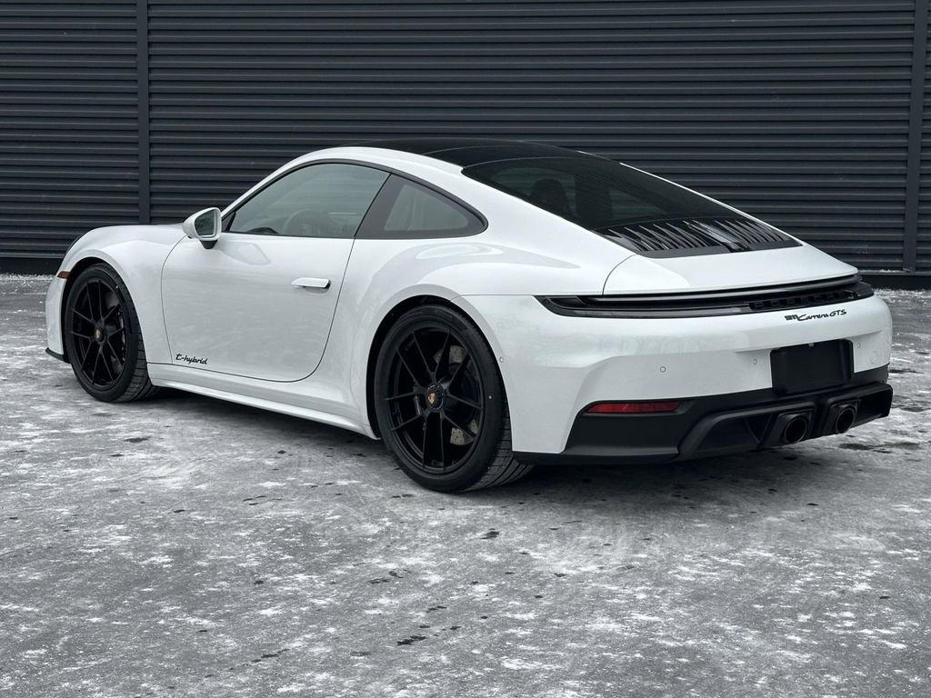 New 2026 Porsche 911 GTS image 3
